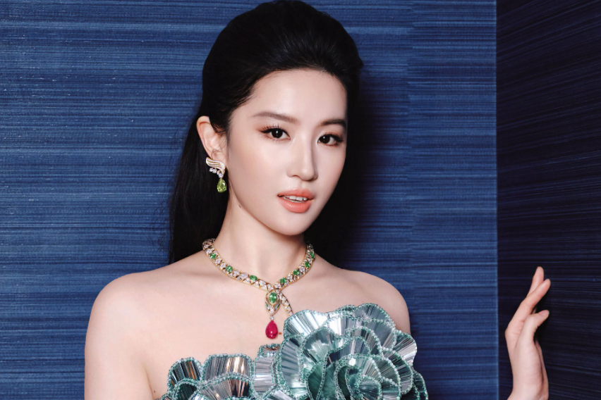 Cuộc sống làm &amp;apos;bố bỉm sửa&amp;apos; ở tuổi U60 của mỹ nam &amp;apos;Tân dòng sông ly biệt&amp;apos;插图5