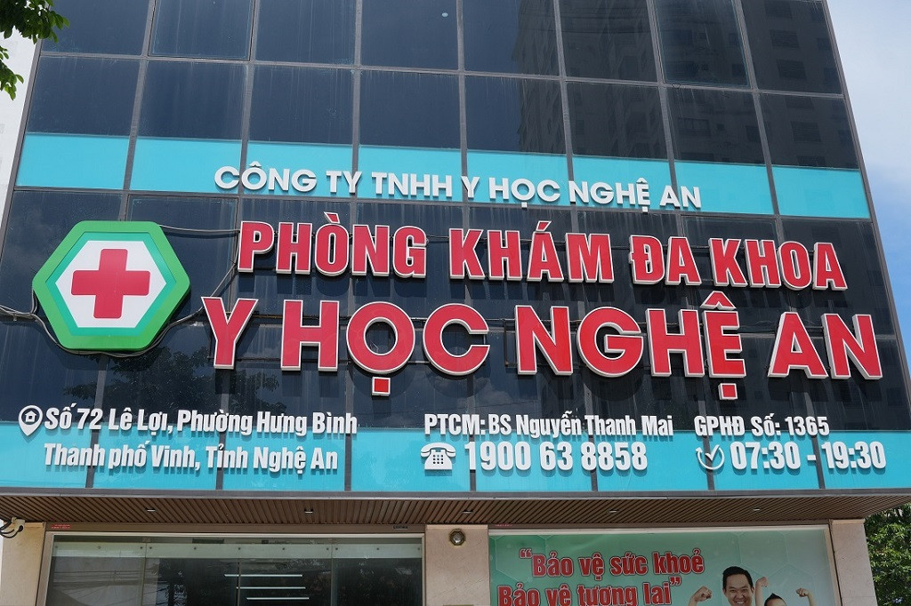 a nhom nguoi2 838.jpeg