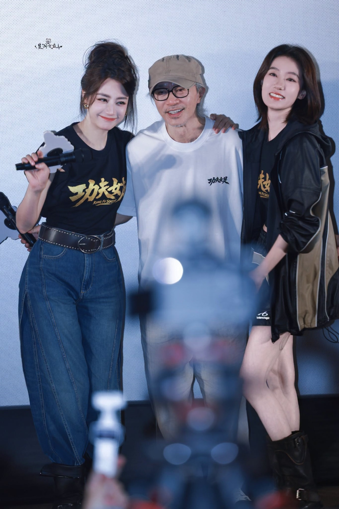 Hành trình hơn một thập kỷ của Địch Lệ Nhiệt Ba trước khi hợp tác cùng Châu Tinh Trì - Ảnh 1