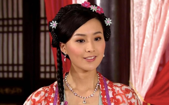 'Hoa hậu TVB' thành danh tại Hollywood, U50 viên mãn bên chồng CEO