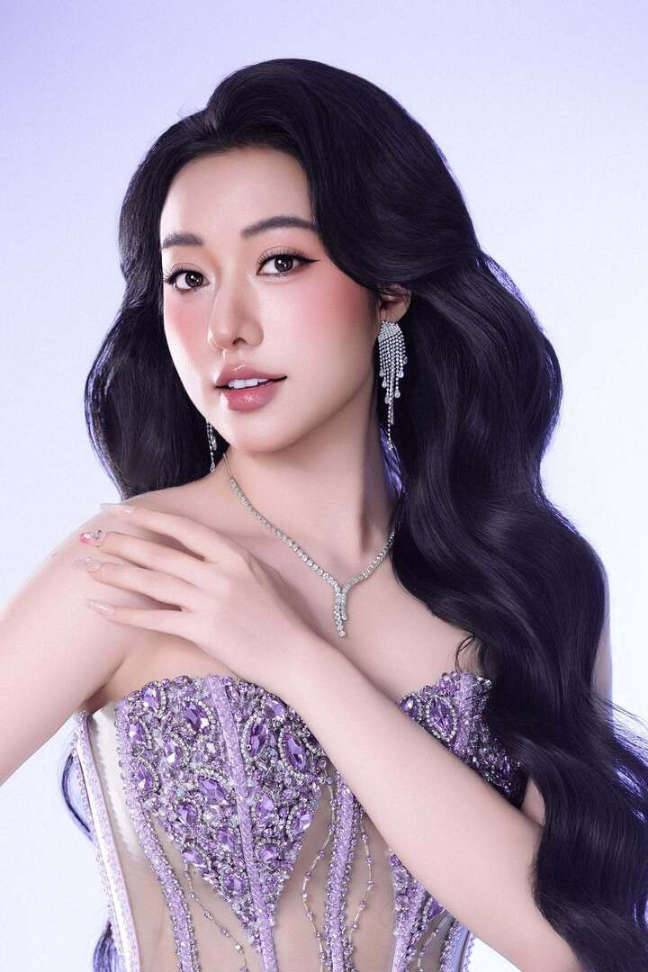 Á hậu Bùi Mỹ Duyên thừa nhận có hành vi chưa phù hợp.