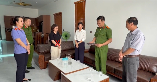 Một phụ nữ ở Phú Thọ bị khởi tố, lộ chiêu trò mua bán đất nhiều người dễ bị lừa