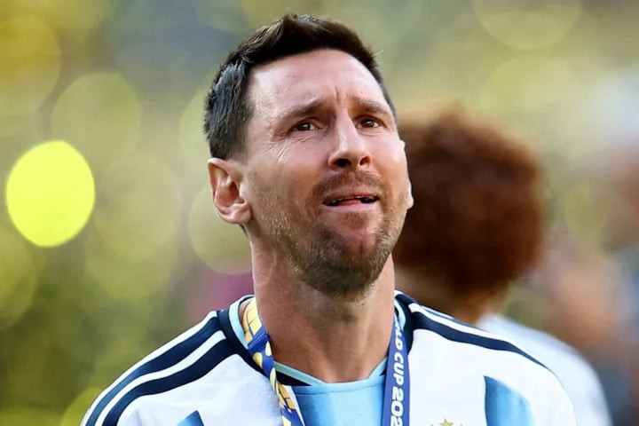 Tâm lý học lý giải phản ứng bất thường của Messi ở chung kết World Cup 2026插图1 Việc Messi khóc khi trận đấu kết thúc là hệ quả của sự căng thẳng bị dồn nén. (Ảnh: Reuters)