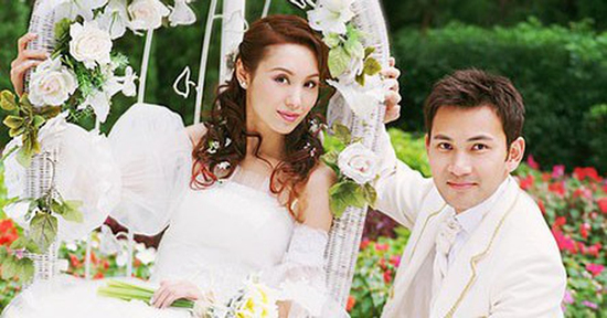 Chuyện tình 'đôi đũa lệch' của tiểu thư 'ngậm thìa vàng' cưới bạn diễn kém danh tiếng
