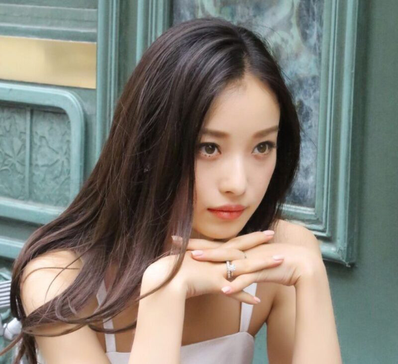 Mỹ nhân sở hữu gương mặt hoàn hảo bậc nhất châu Á, phong cách đời thường chuẩn
