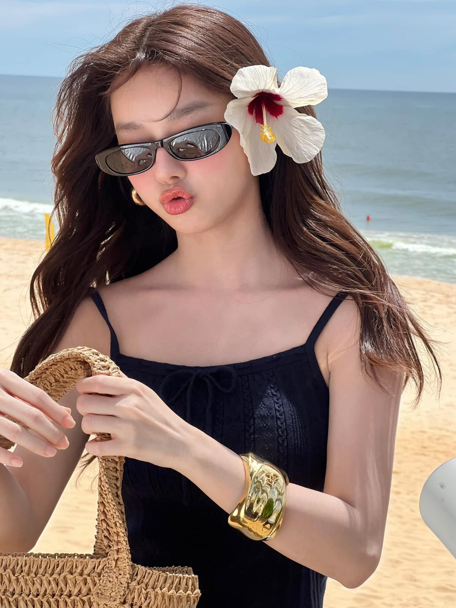 Thư Đan Nguyễn và gu thời trang gợi cảm &amp;apos;hack&amp;apos; tuổi插图5