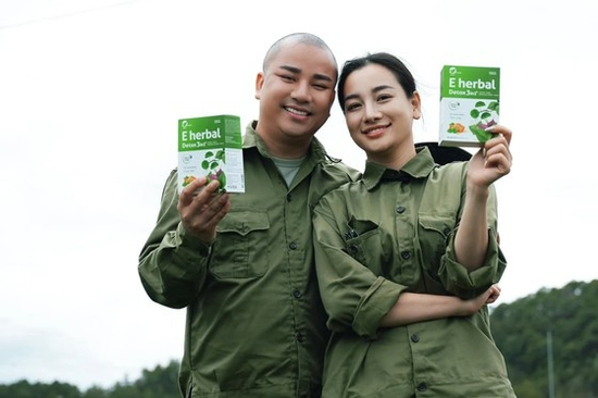 Tiêu hủy gần 76.000 hộp bột rau detox từng được diễn viên Hữu Công quảng bá