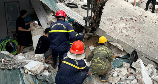 Vụ sập công trình cải tạo làm chết người: Giám đốc công ty bị khởi tố, lộ loạt sai phạm