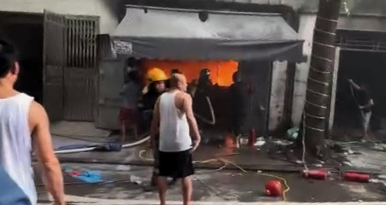 Cháy biệt thự liền kề ở Hà Nội, nghi có người mắc kẹt