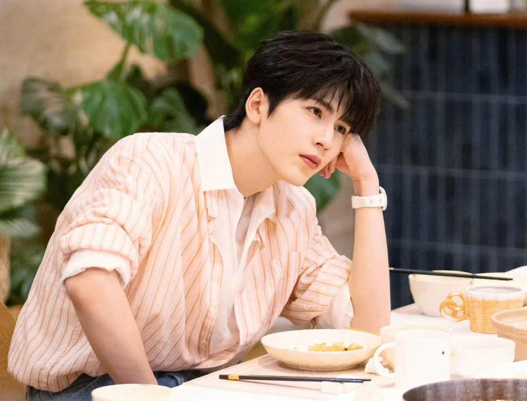 Trương Lăng Hách lần đầu tiết lộ vấn đề sức khỏe vì lịch làm việc dày đặc - Ảnh 1
