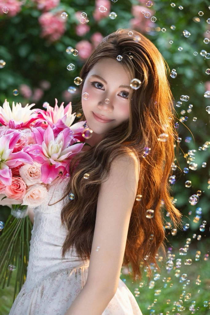 ai-nu-mc-quyen-linh-gay-sot-voi-sinh-nhat-tuoi-18-tren-du-thuyen-sang-chanh-5-1785399763.jpg