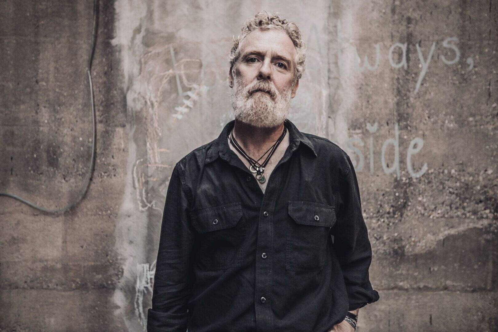 Nam ca sĩ qua đời ở tuổi 56 sau tai nạn xe máy插图 Glen Hansard_.jpg