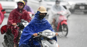 Dự báo thời tiết 31/7: Nhiều nơi trên cả nước mưa giông, miền Bắc cục bộ mưa lớn