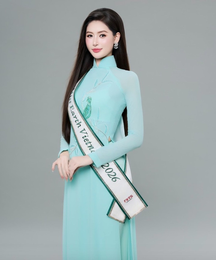 Trong thời gian tới, Thu Uyên sẽ tập trung hoàn thiện kỹ năng trình diễn, ngoại ngữ, thể lực, tập trung xây dựng dự án cộng đồng sẽ mang đến Miss Earth 2026. Cuộc thi năm nay dự kiến diễn ra vào tháng 11 tại Philippines.