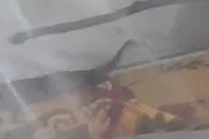 ran dai hon 1m bo len giuong trong dem hai me con hoang hot thao chay 3128.jpg