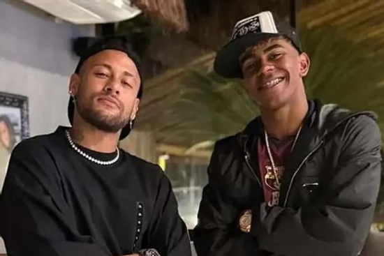 Lamine Yamal lé hộ trải nghiệm 'để đời' ở biệt thự nhà Neymar