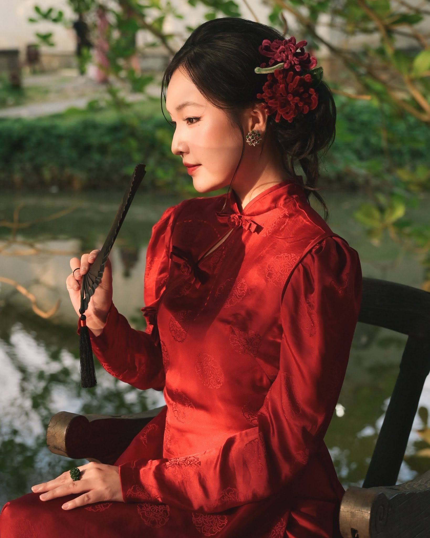 Mỹ nhân gốc Huế được cho có cốt cách giống Nam Phương Hoàng hậu nhất giờ ra sao?插图3 Mỹ nhân gốc Huế được cho có cốt cách giống Nam Phương Hoàng hậu nhất giờ ra sao?插图3