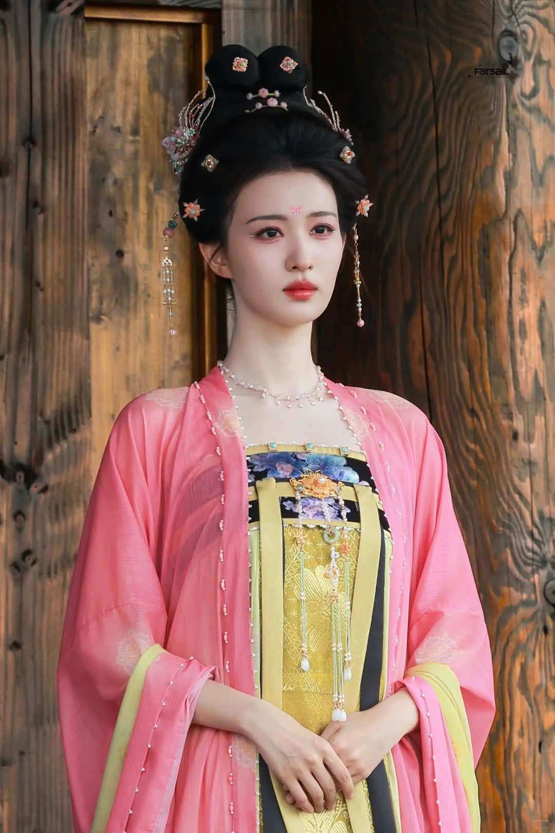 Vương Sở Nhiên gây ấn tượng với nhan sắc cổ trang trong dự án mới插图4 Vương Sở Nhiên gây ấn tượng với nhan sắc cổ trang trong dự án mới - Ảnh 5