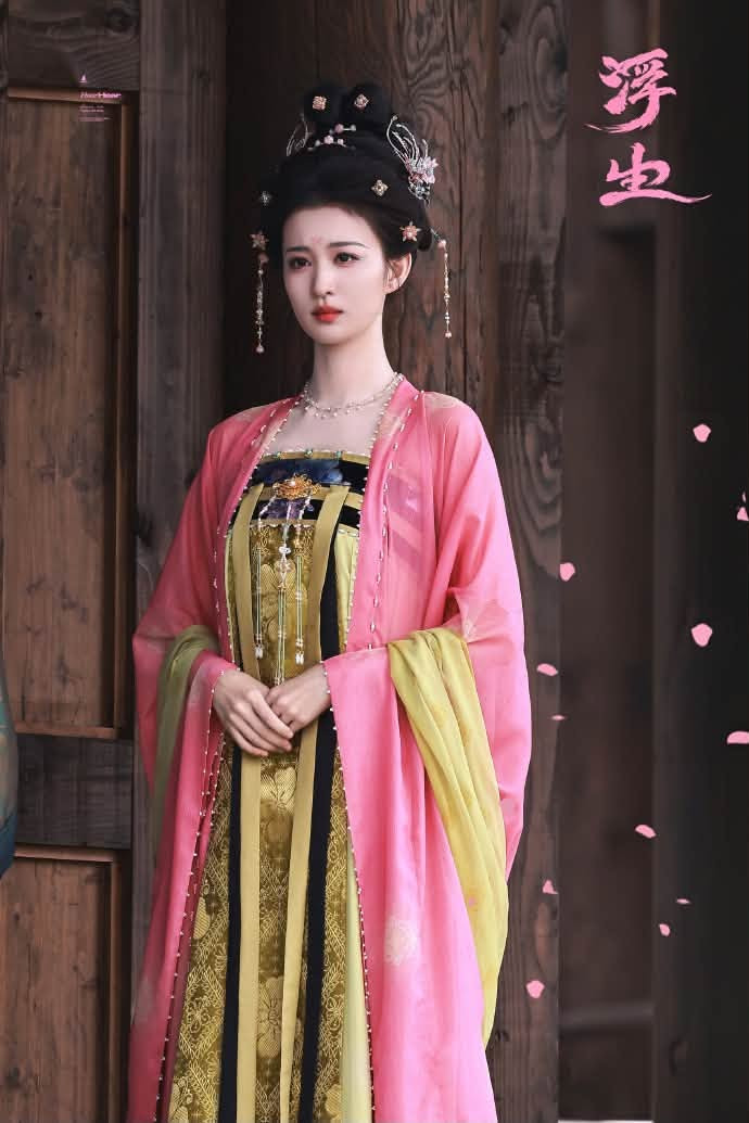 Vương Sở Nhiên gây ấn tượng với nhan sắc cổ trang trong dự án mới - Ảnh 1