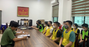 Khởi tố 42 đối tượng mua bán dữ liệu và tổ chức đánh bạc, thu giữ 42 cây vàng