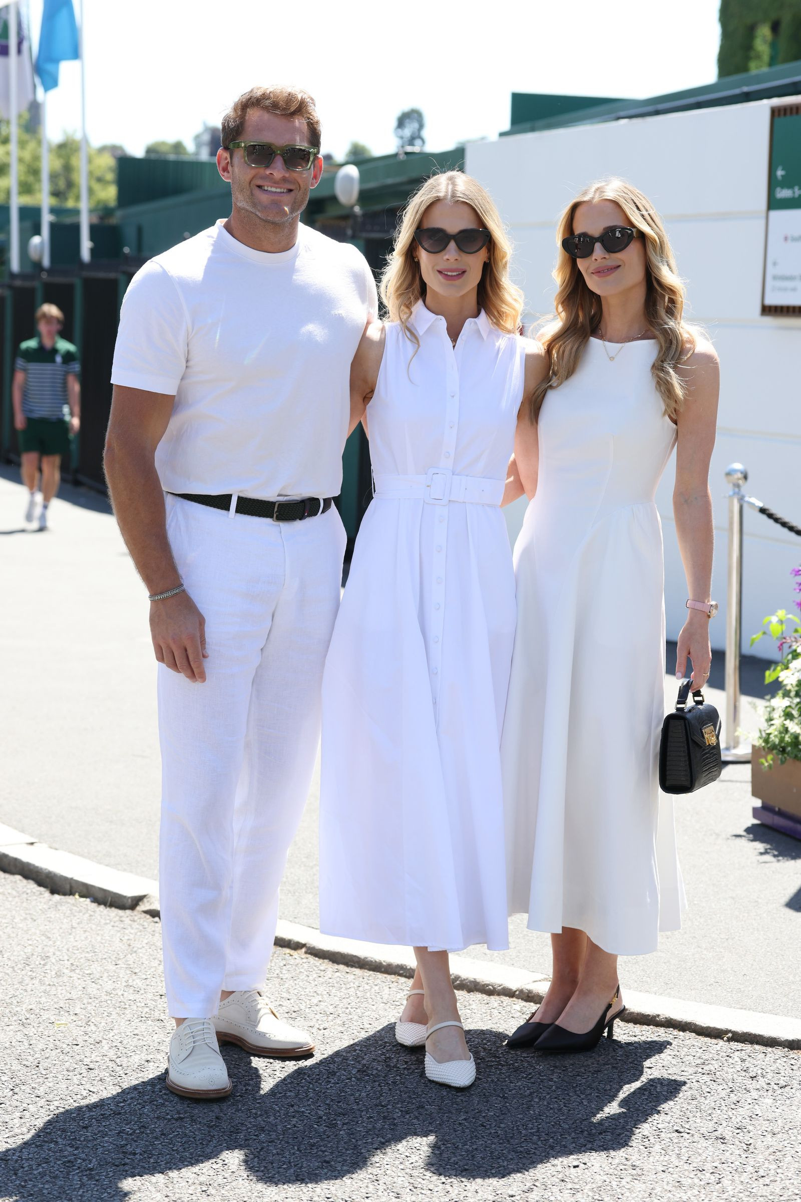 Hai cháu gái sinh đôi của Công nương Diana tỏa sáng với thời trang tại Wimbledon 2026 - Ảnh 3.