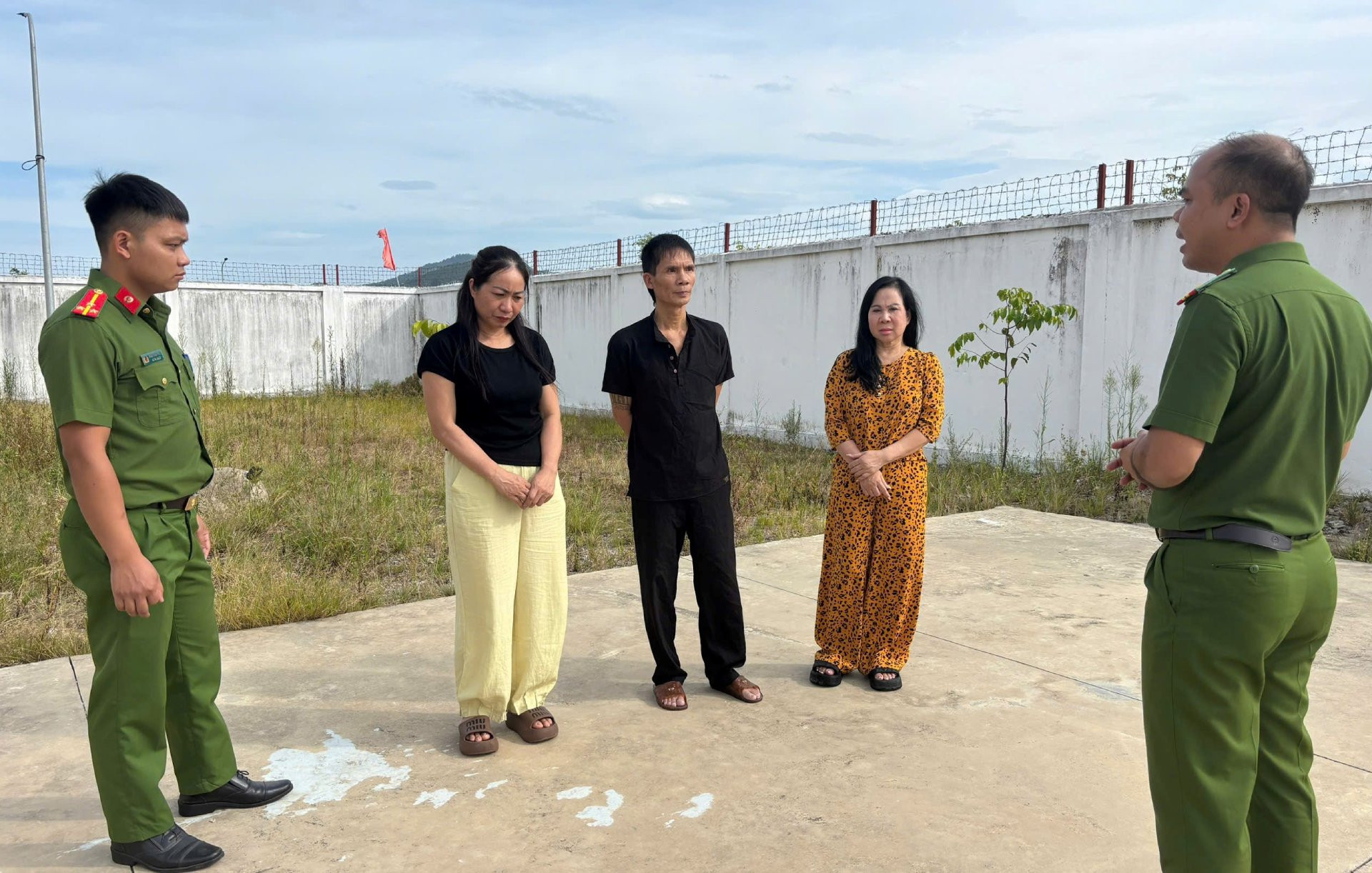 a đối tượng1.jpg