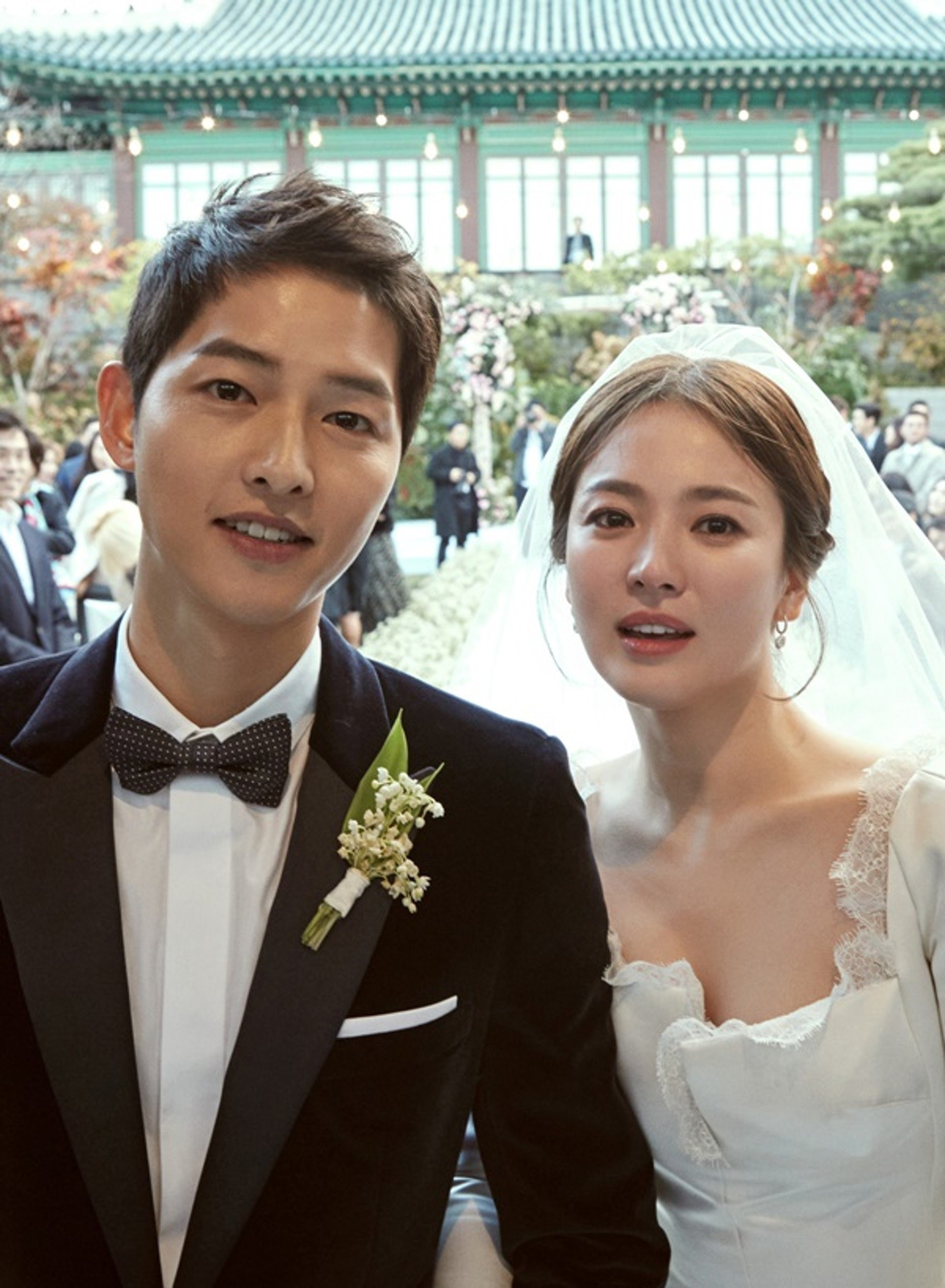 Danh tính người đàn ông khiến mạng xã hội tưởng Song Hye Kyo có tình mới sau nhiều năm ly hôn插图4 Song Hye Kyo - Song Joong Ki cưới nhau rồi ly hôn chóng vánh. Ảnh: Naver