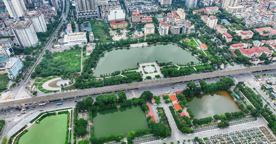 Hà Nội từng bước áp dụng mô hình 'thành phố bọt biển' chống ngập