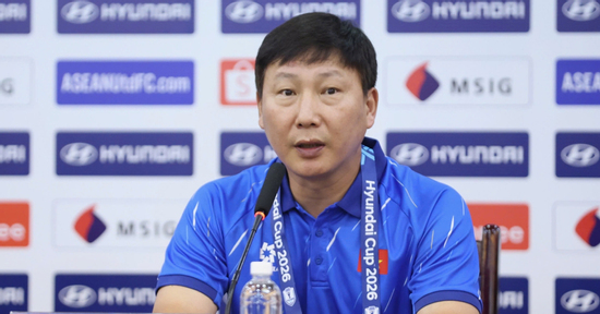 HLV Kim Sang Sik: Tuyển Việt Nam bị cuống nên hòa Singapore