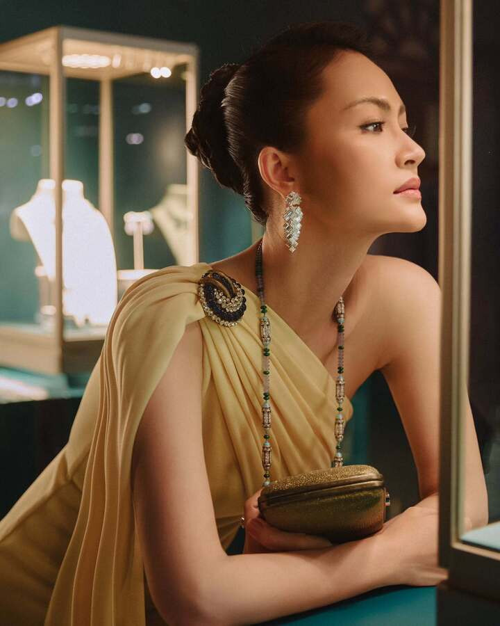 Không chỉ tỏa sáng tại Hollywood, Hải Yến còn khẳng định vị trí trong dòng phim nghệ thuật Việt Nam. Vai chính trong “Chuyện của Pao” mang về cho cô Cánh Diều Vàng 2006 và Bông Sen Vàng 2007. Bộ phim cũng đại diện Việt Nam dự Oscar hạng mục “Phim nói tiếng nước ngoài”.