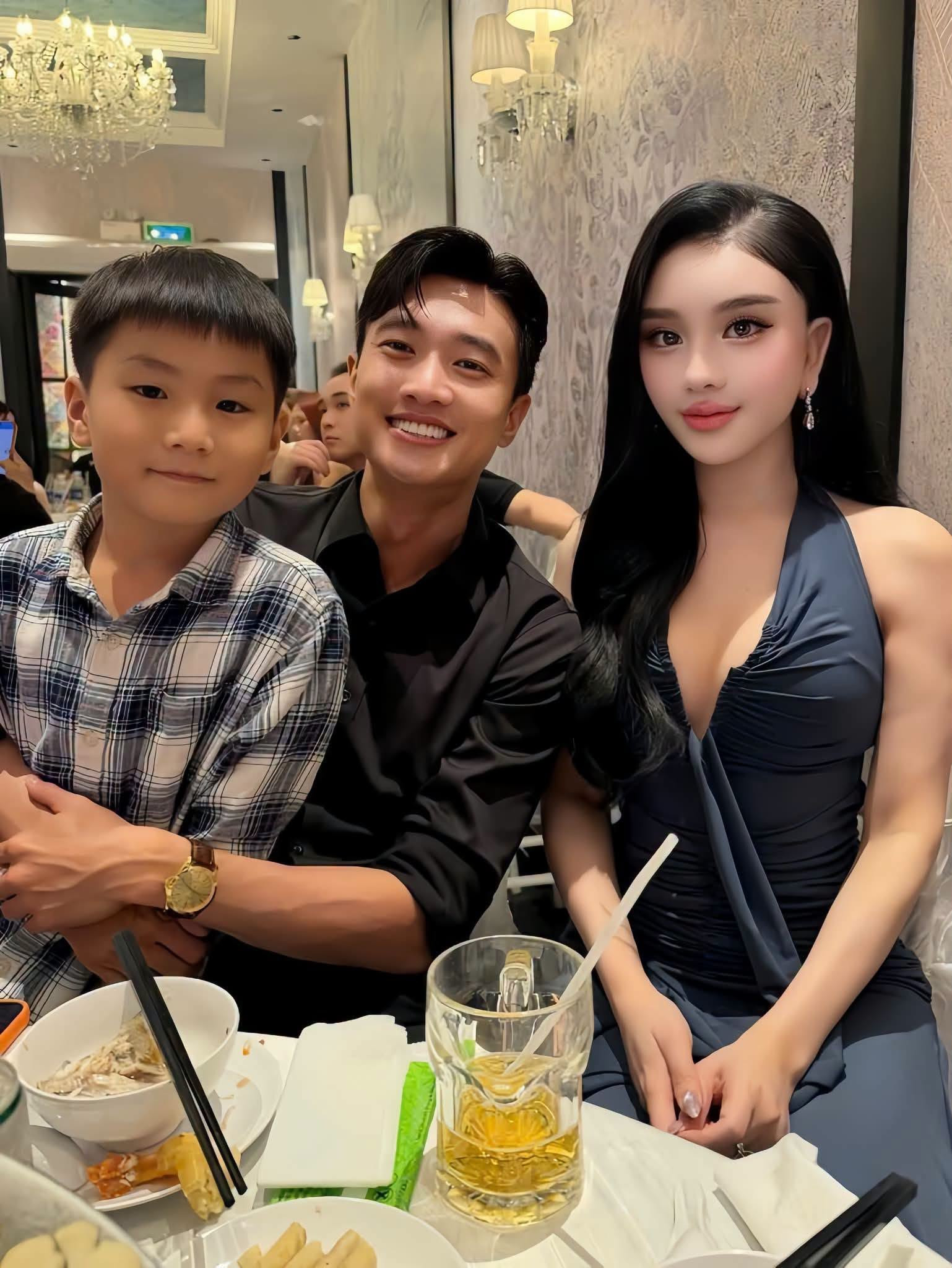 Quốc Trường xuất hiện bên con trai 7 tuổi插图 quốc trường - Ảnh 1.