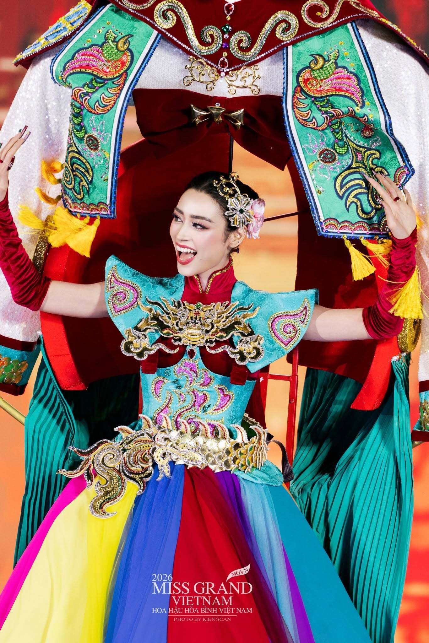 Tân Miss Grand Vietnam 2026: Sắc vóc nổi bật, mang 2 dòng máu Anh - Việt - 12