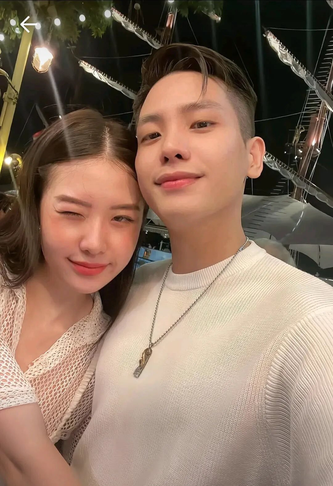 Tình yêu của ca sĩ Quân A.P và hot girl Lê Khanh đã được công khai插图3 Tình yêu của ca sĩ Quân A.P và hot girl Lê Khanh đã được công khai - Ảnh 5.