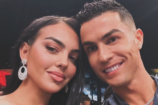 Nóng: Cristiano Ronaldo và Georgina Rodríguez chính thức kết hôn