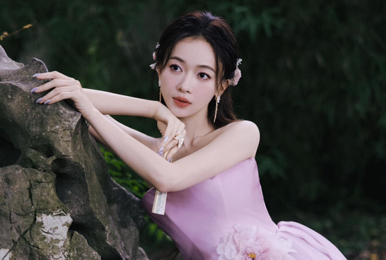 Kể từ thứ Sáu ngày 14/8/2026, 3 con giáp vận đỏ như son, sự nghiệp thăng tiến vượt bậc, tiền của dư dôi, giàu có viên mãn