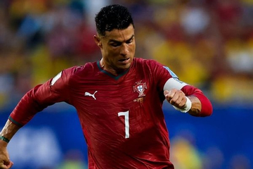 Ronaldo còn bao nhiêu bàn nữa thì cán mốc 1000 bàn thắng trong sự nghiệp?