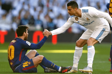 Hiệu ứng khủng từ sự tử tế của Ronaldo dành cho Messi: Một lời chia buồn hút 6,5 triệu lượt thích, lập luôn kỉ lục Instagram