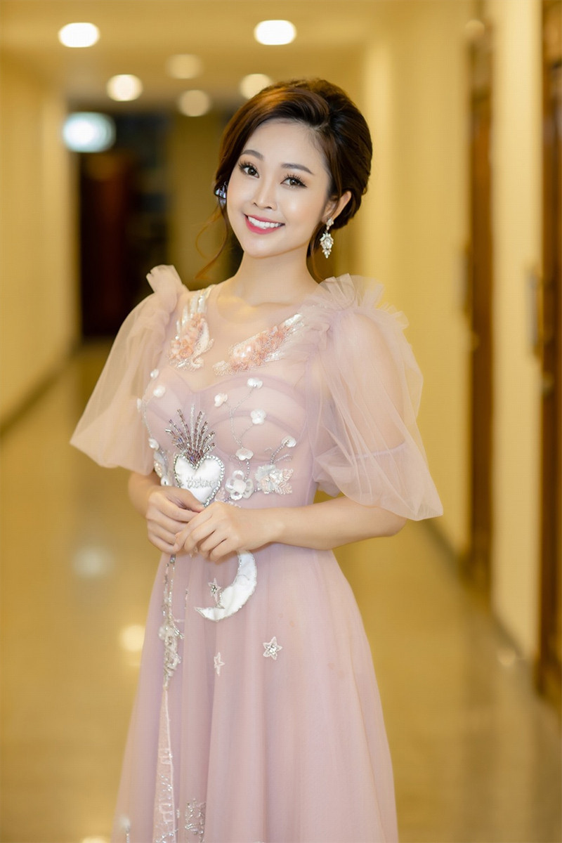 mc thuy linh 01 1736.jpg
