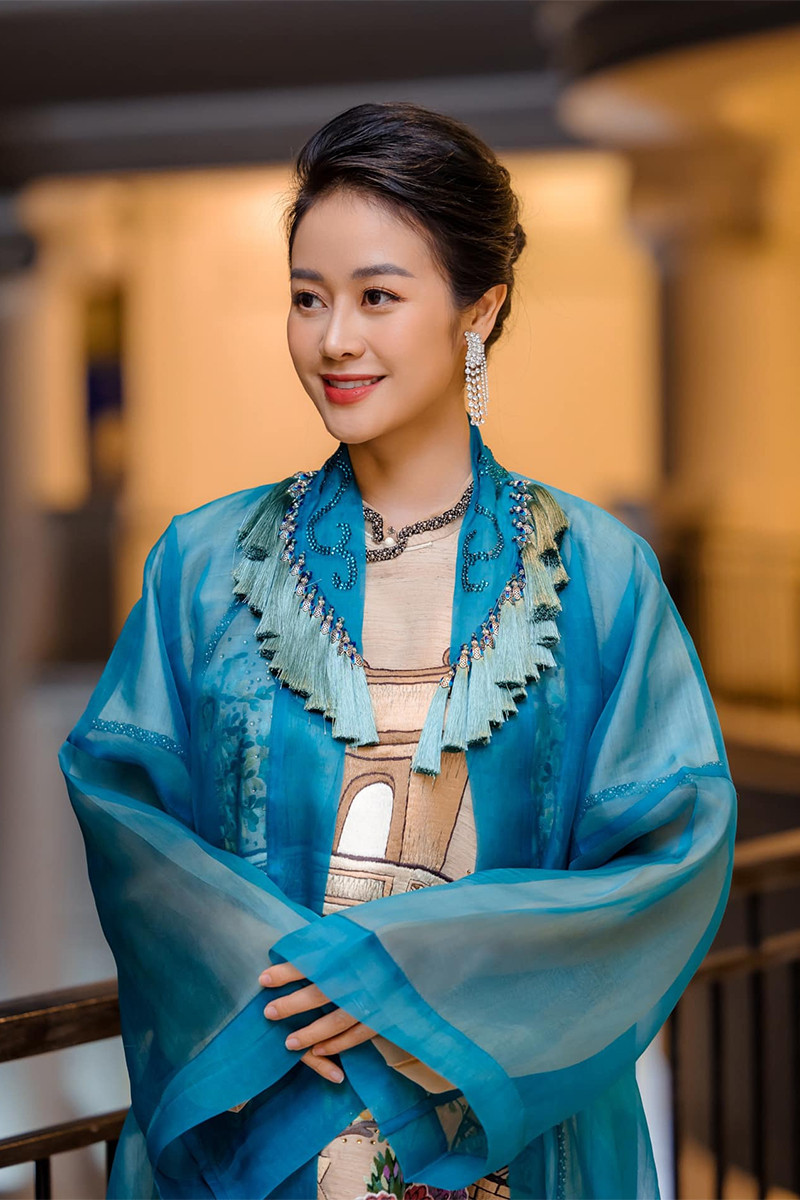 phi thuy linh 01 1740.jpg