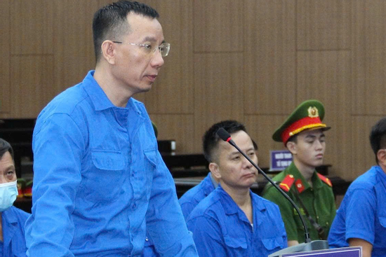 Vợ chồng Chủ tịch Công ty Hoàng Long thừa nhận để ngoài sổ kế toán 1.206 tỷ đồng