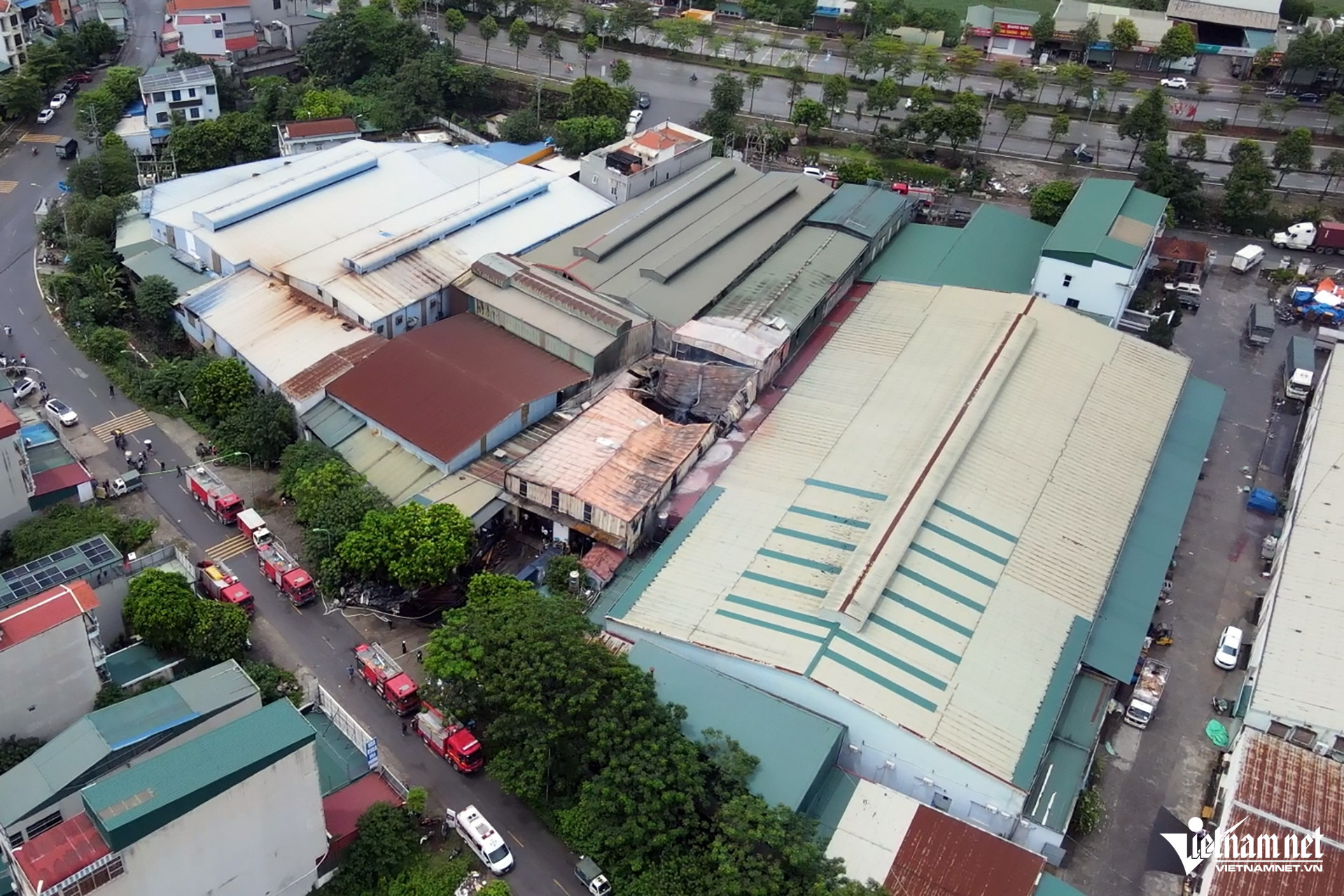 Công an Hà Nội thông tin chính thức về vụ cháy khiến 3 người tử vong ở Chương Mỹ插图 W-DJI_0014.MP4.00_00_14_25.Still001.jpg