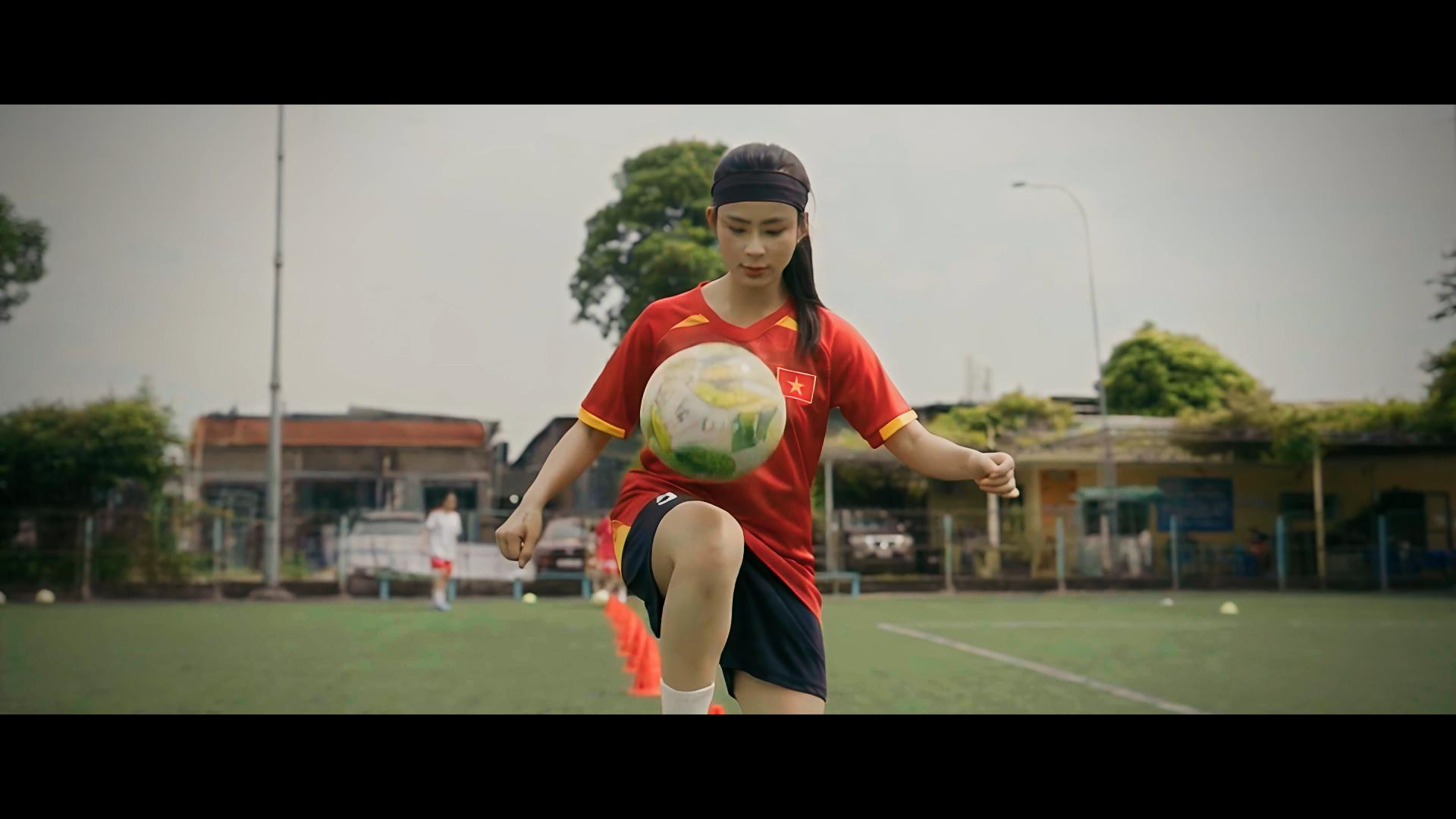 bong da lang xuan (4).jpg