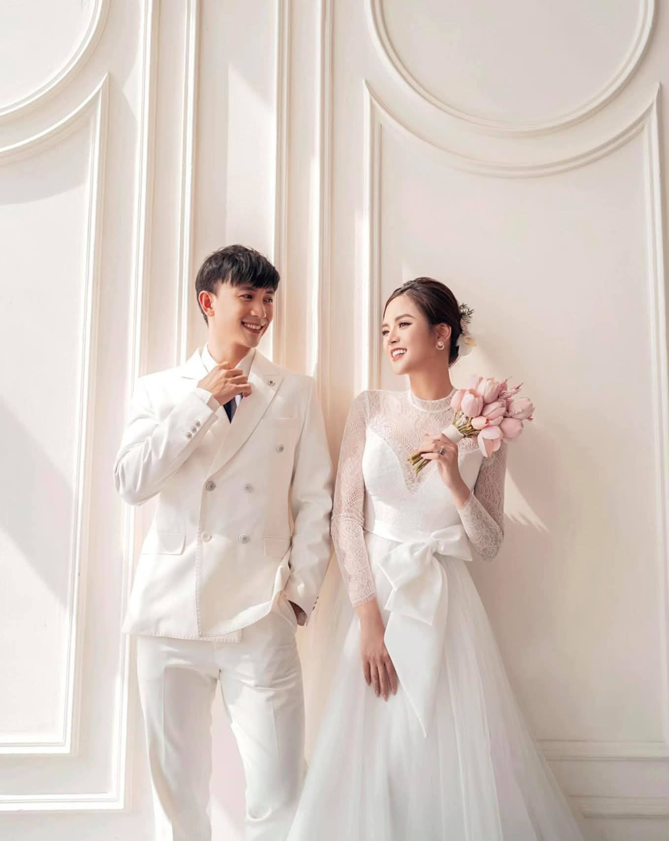 Ảnh cưới đẹp chấn động của Thu Quỳnh, chú rể gây sốt vì quá đẹp trai