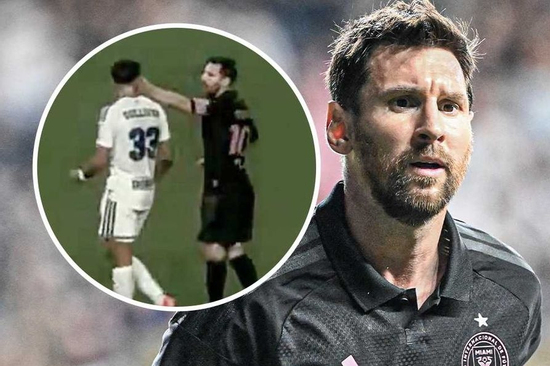 Messi bị phạt tiền