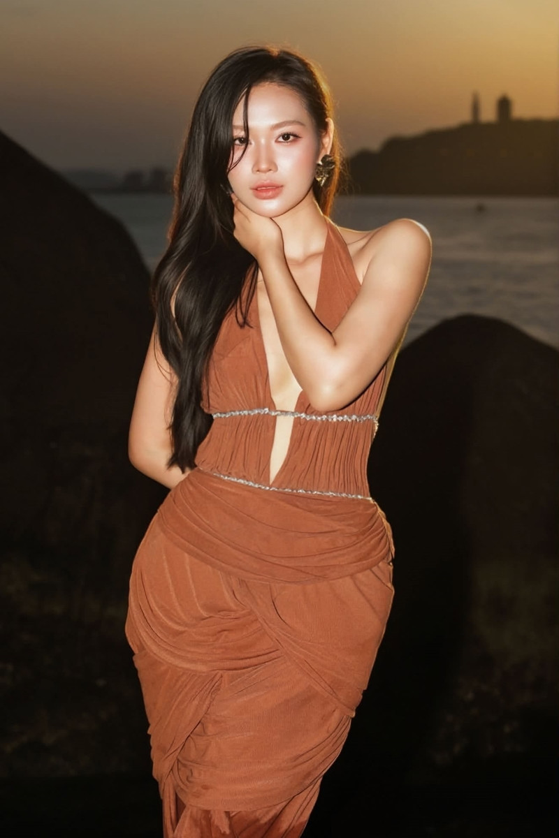 https://static-images.vnncdn.net/vps_images_publish/000001/000003/2026/8/20/phuong-linh-07-1941.jpg