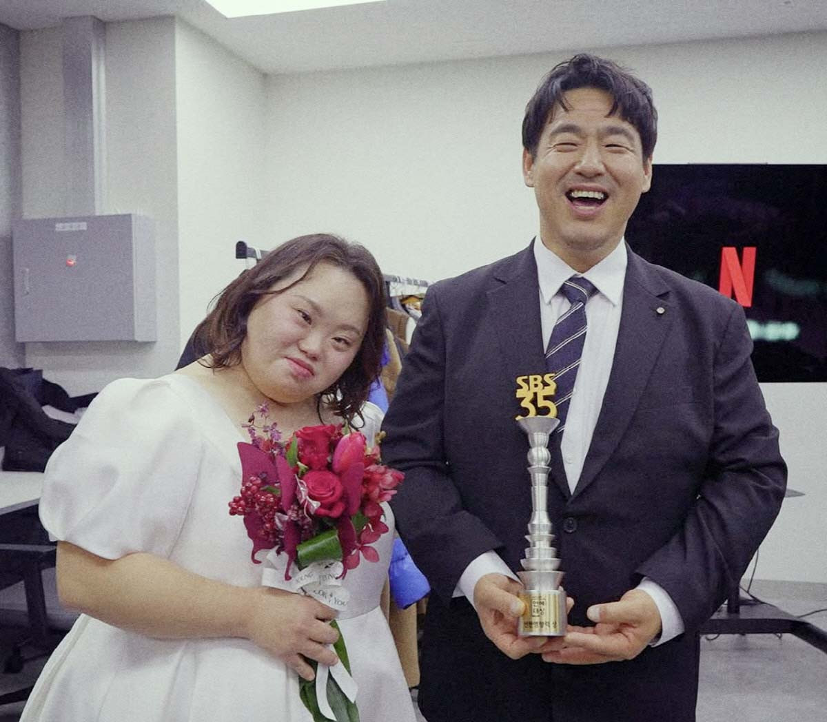 Cặp đôi ngôn tình bậc nhất showbiz, đã hoàn toàn