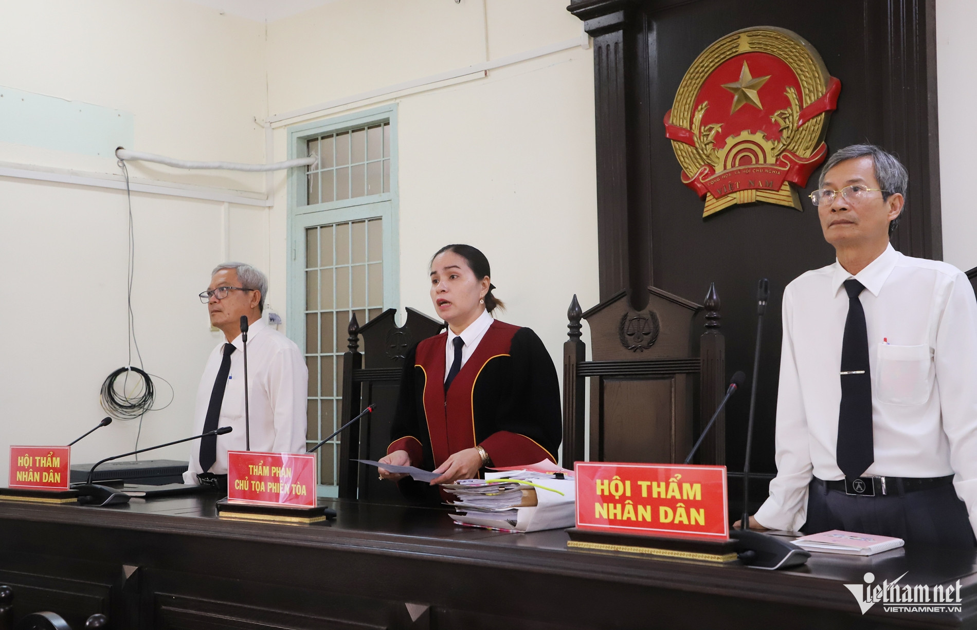 Hình ảnh tài xế tông tử vong nữ sinh ở Vĩnh Long đi cà nhắc tại tòa插图2 W-Vĩnh Long 14.jpg