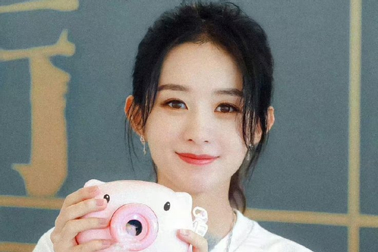 Đúng hôm nay, thứ 2 ngày 3/8/2026, 3 con giáp được Thần Tài lẫn quý nhân trợ mệnh, một tay gom hết tiền thiên hạ
