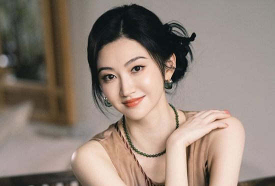 Cảnh Điềm có phải hoàn trả sính lễ sau khi 'đường ai nấy đi' với bạn trai tỷ phú?