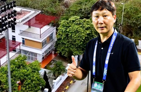 Bất ngờ về căn nhà HLV Kim Sang Sik đang sống ở Việt Nam